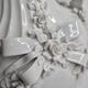 Vase décoratif de style baroque en porcelaine blanche émaillée, 26 cm