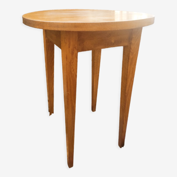 Honey-colored solid beech side table