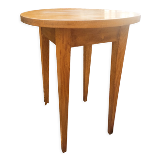 Honey-colored solid beech side table