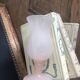 Vase en opaline rose