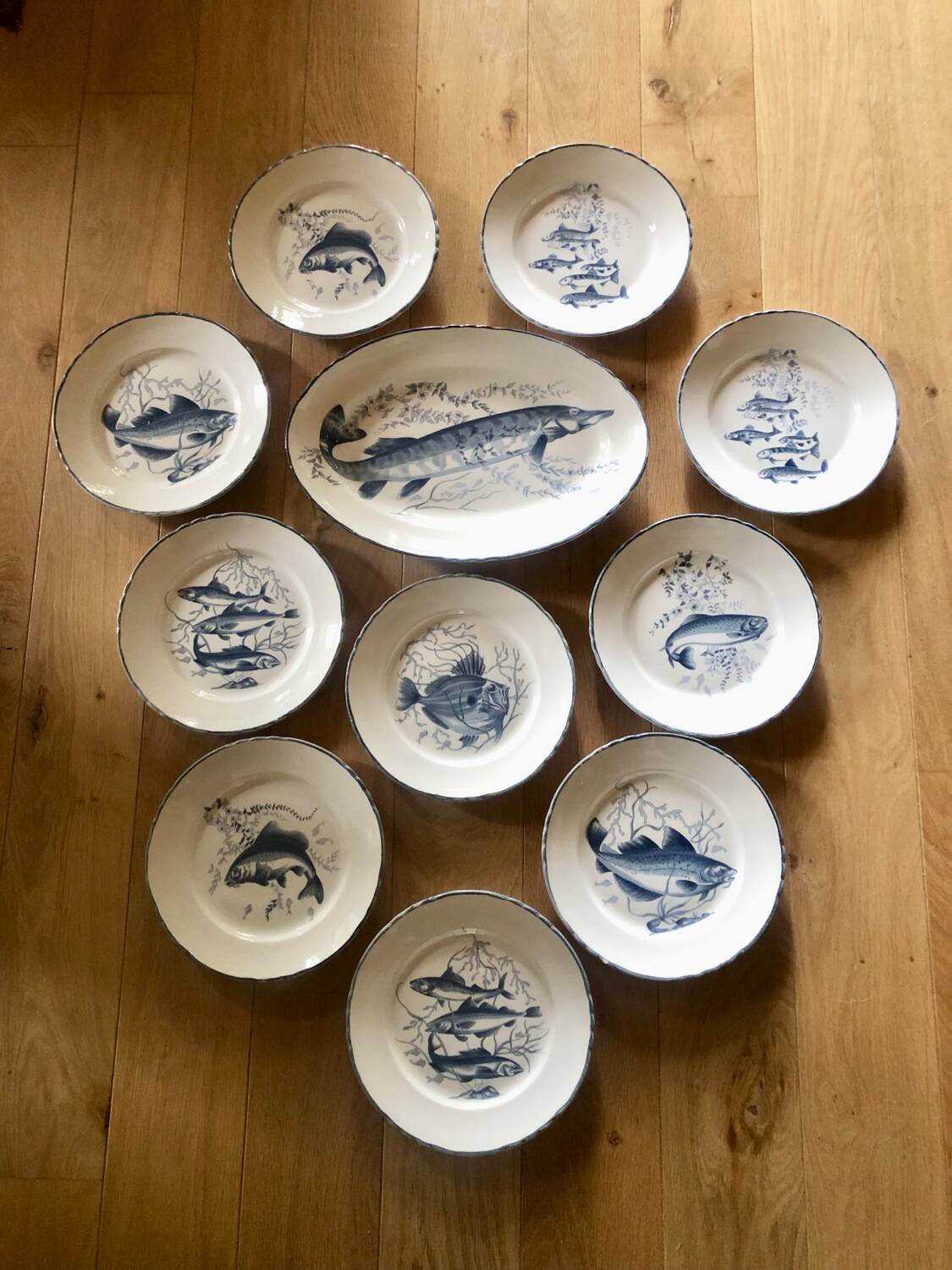 Fish service at Moulin Des Loups