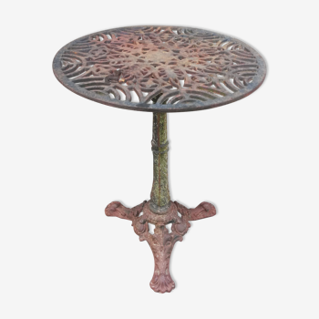 Cast iron garden pedestal table