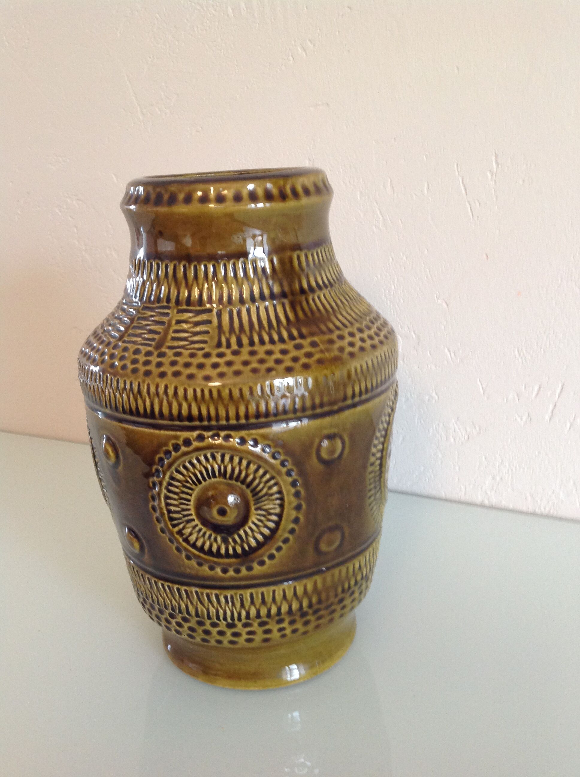 Olive green vintage vase ceramic Fat Lava Bay Keramik