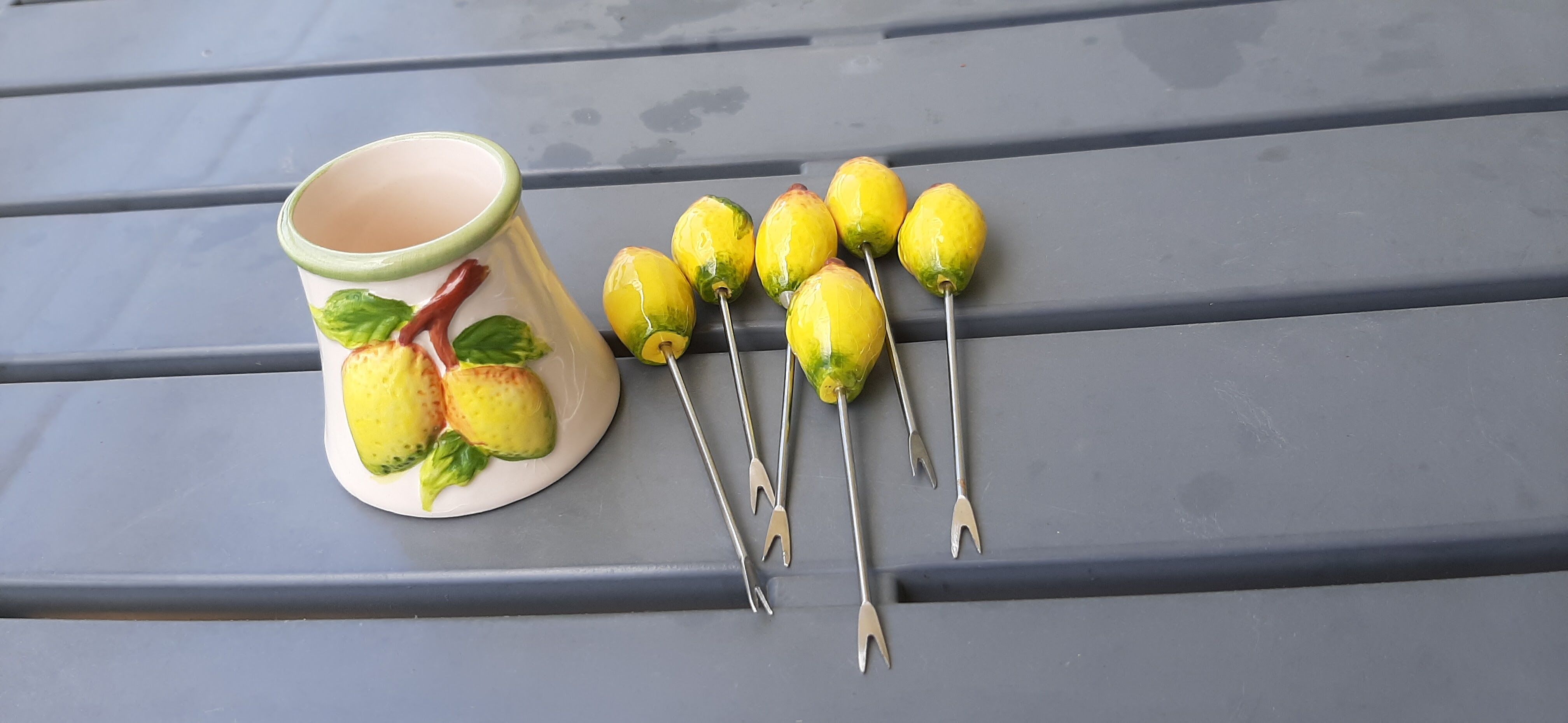 Lemons slurry in cup