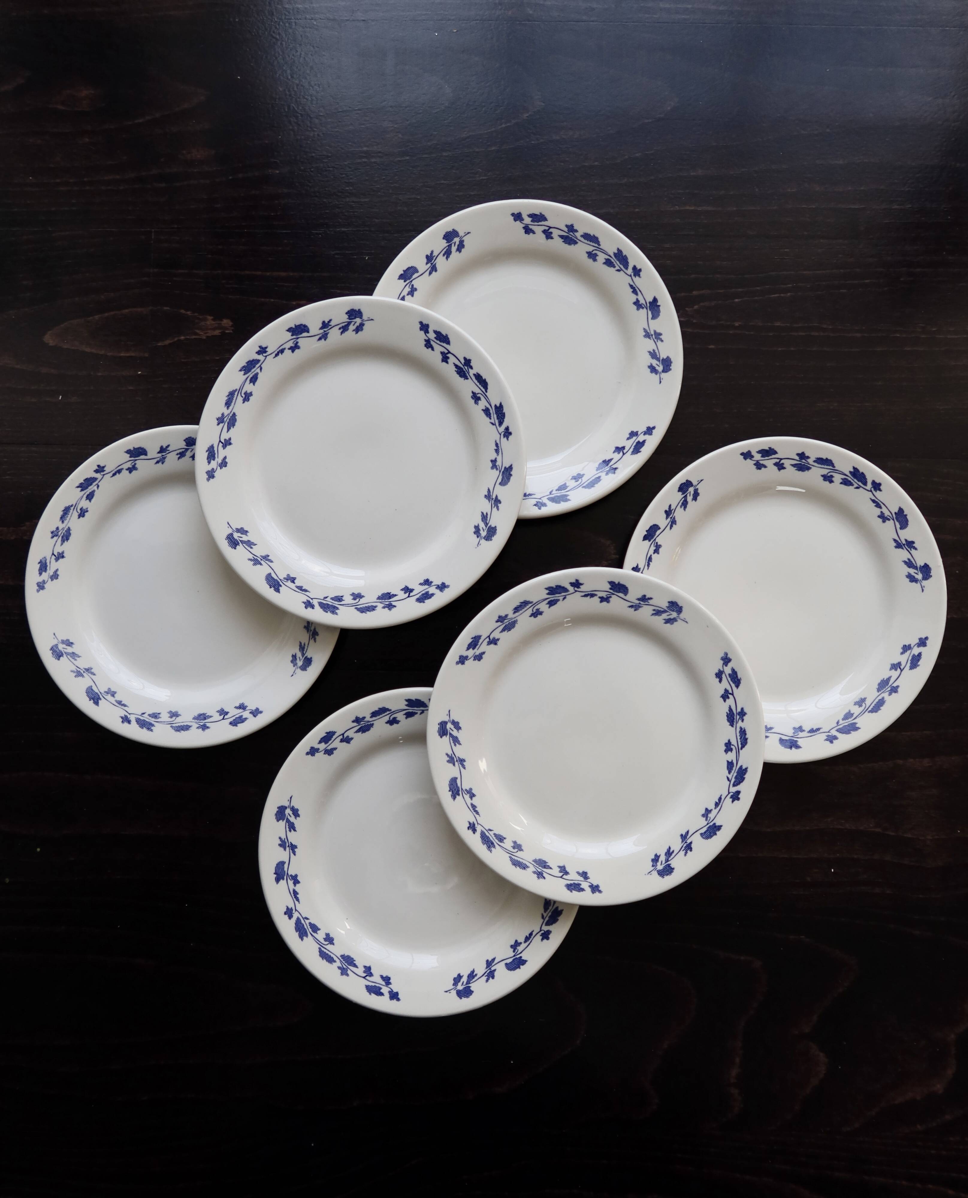 6 Vintage Dessert Plates – Oxford Earthenware – White & Blue