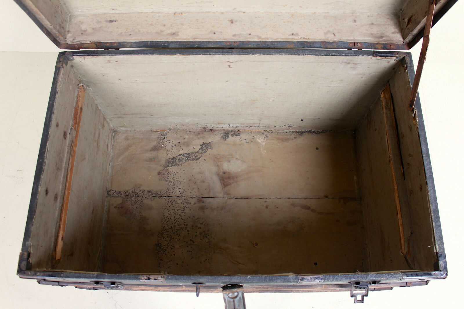 Wood and metal chest from the beginning of the twentieth