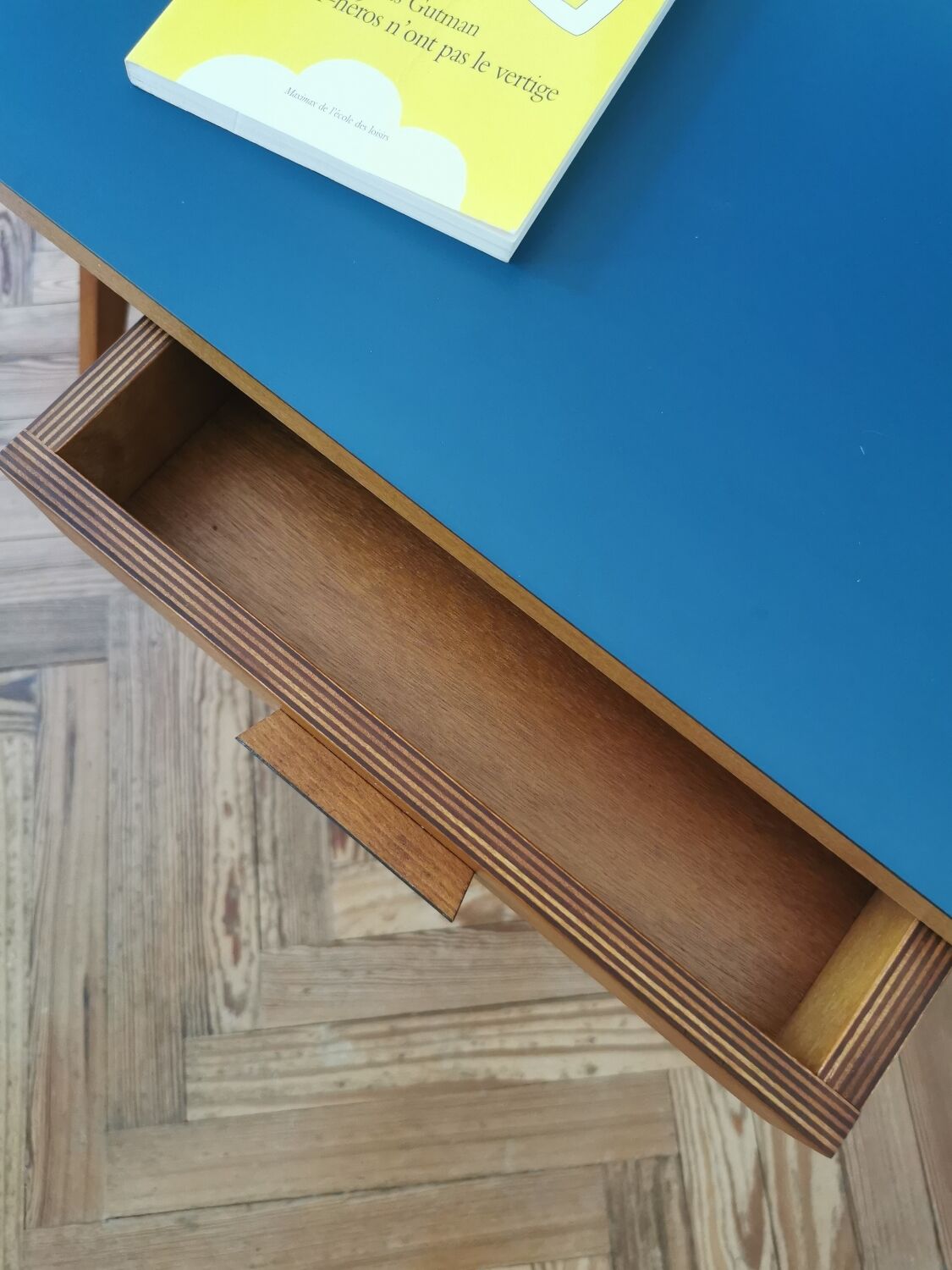 Office handcrafted style 50-60s