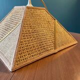 Suspension in wicker fabric canework