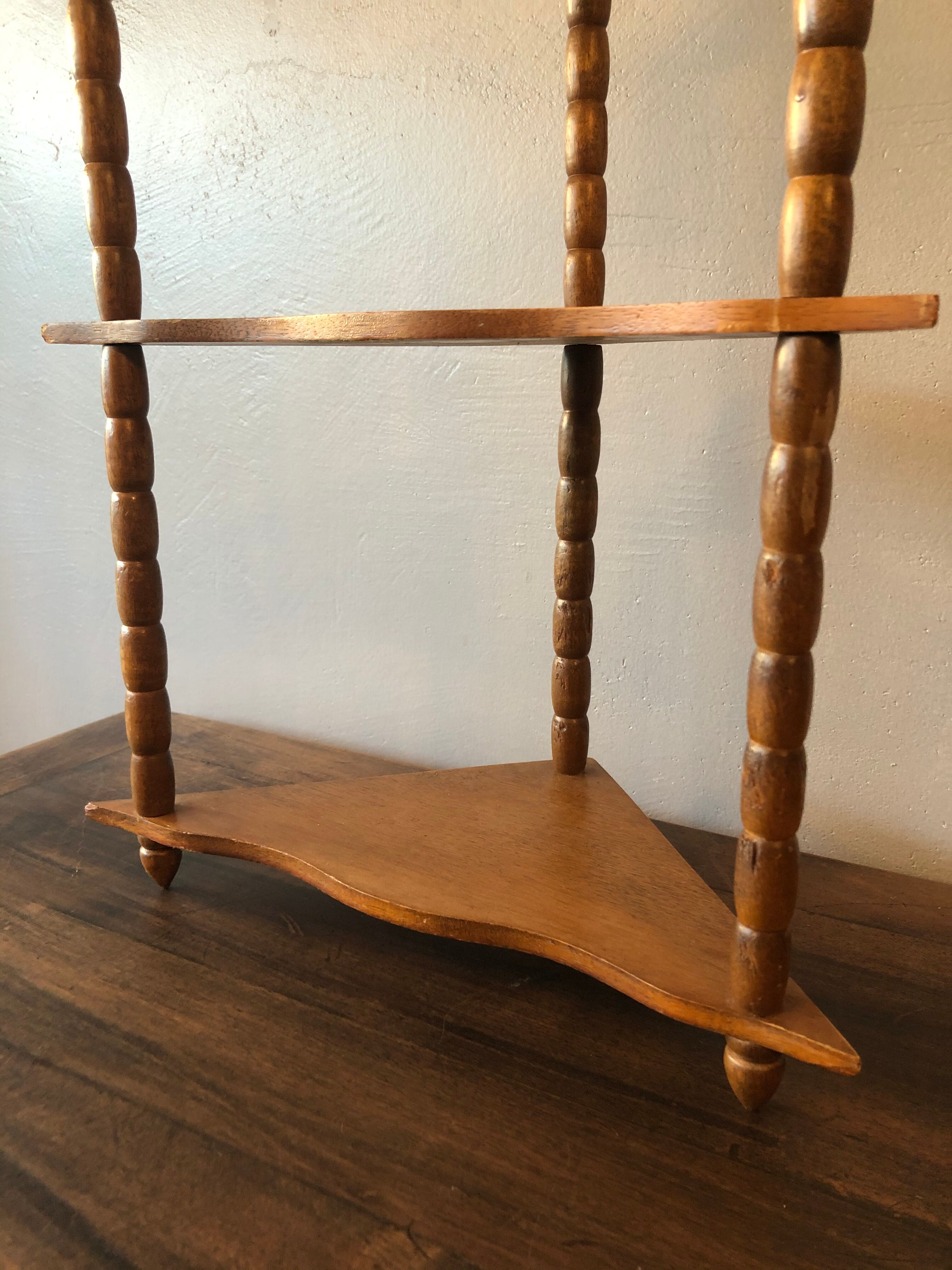 Shelf to be laid or hung