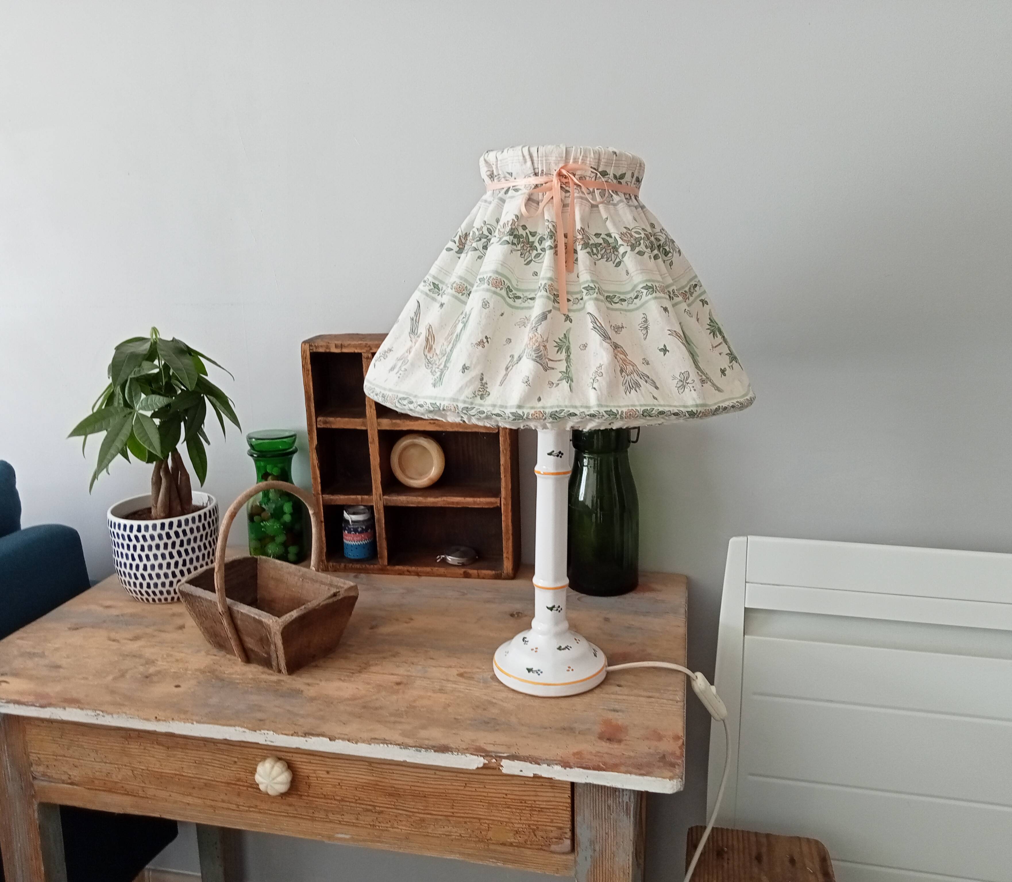 Vintage moustiers ste marie lamp