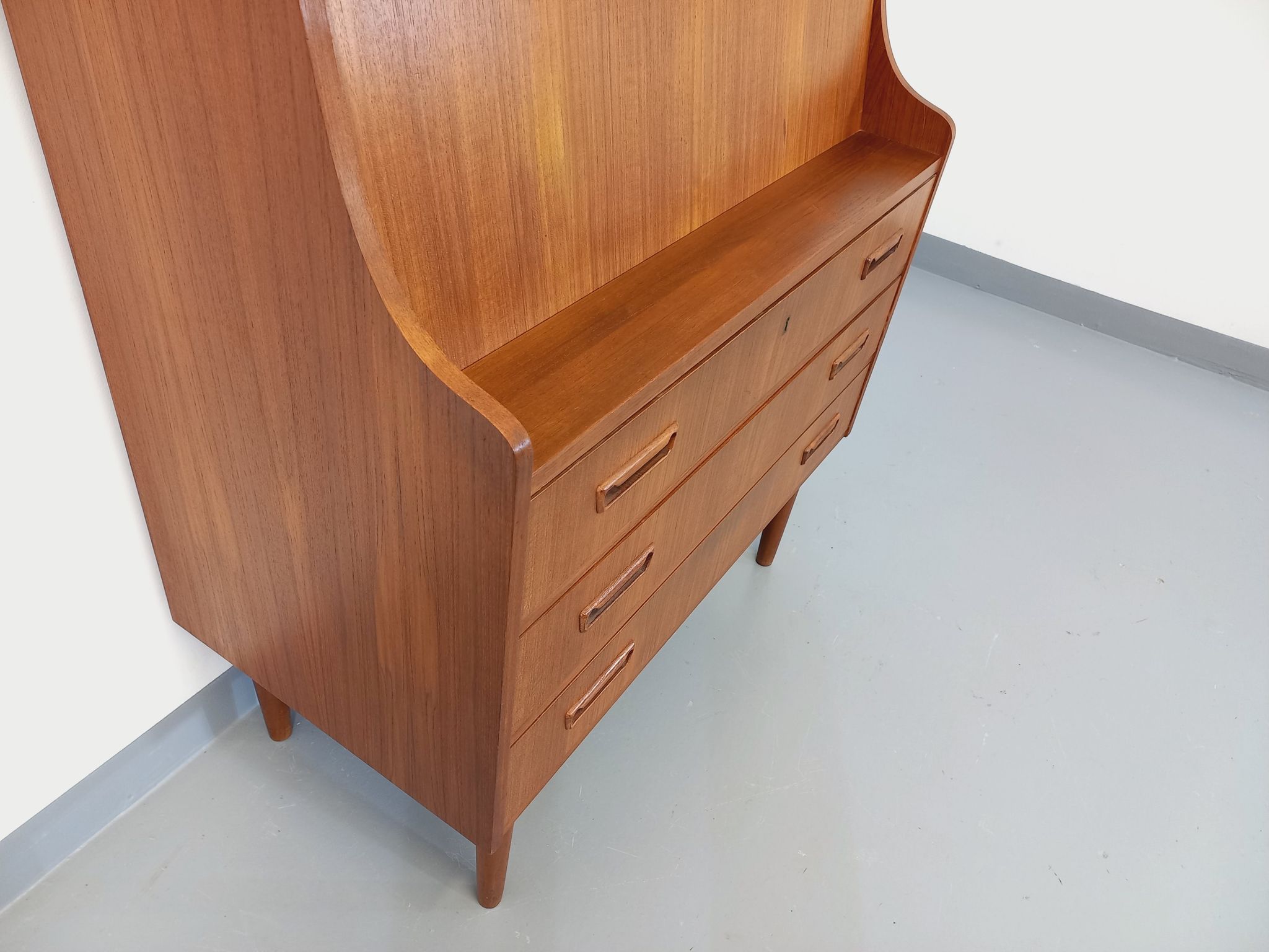 Secrétaire scandinave danois vintage Tibergaard en teck des années 50 60