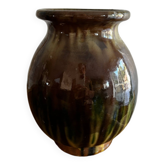 Green flamed stoneware vase