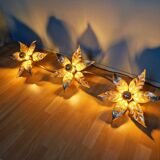 Large floral wall light in brass and gilded metal, Willy Daro, 1970.