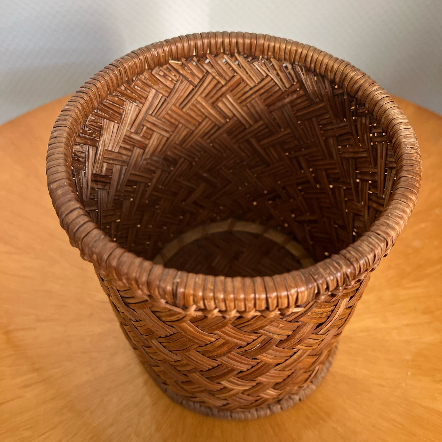 Vintage rattan pot bottle basket