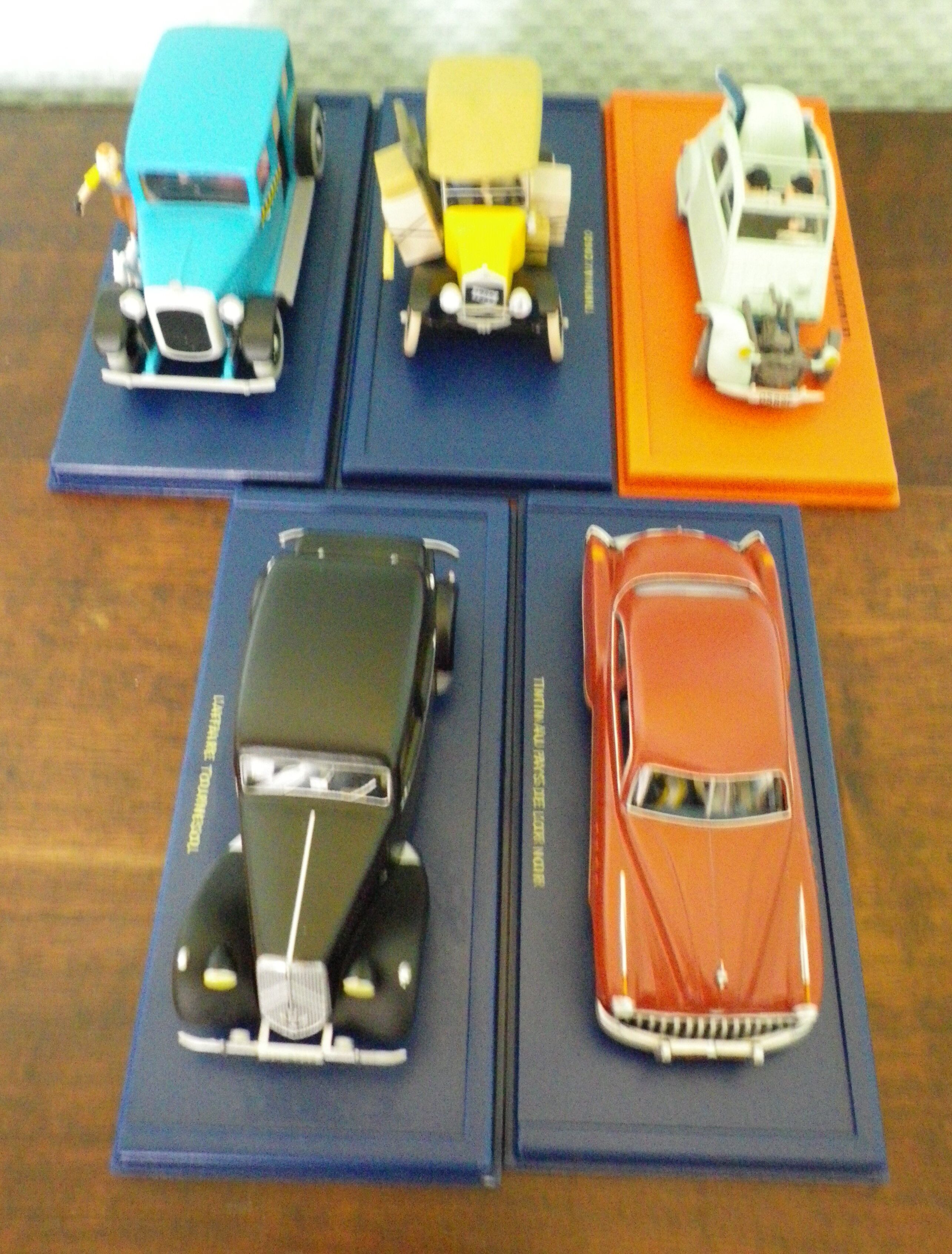 Lot of 5 Tintin collection cars, 1/43rd, original cases