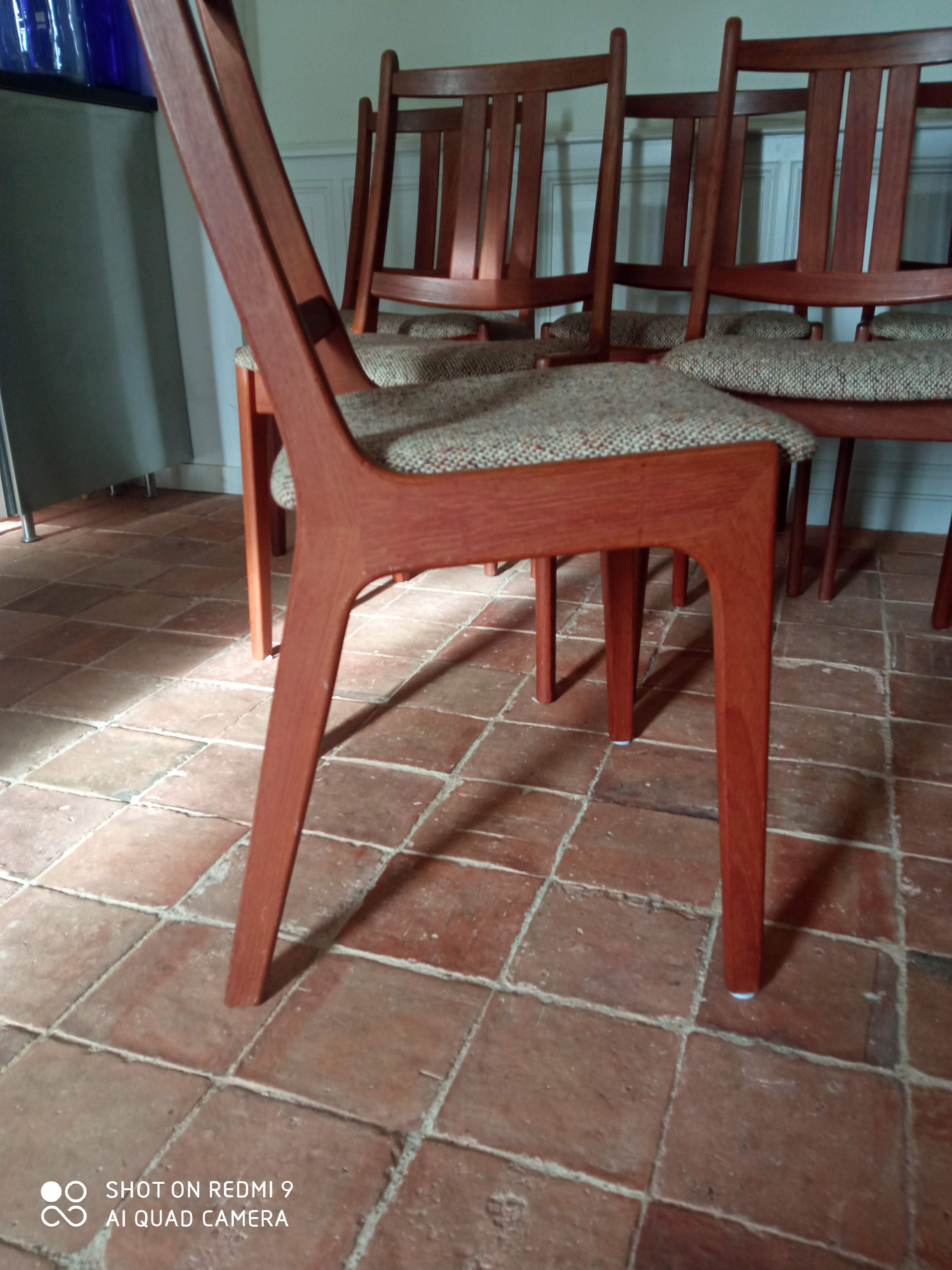 6 KS möbler chairs in teak and wool Kvadrat 60s