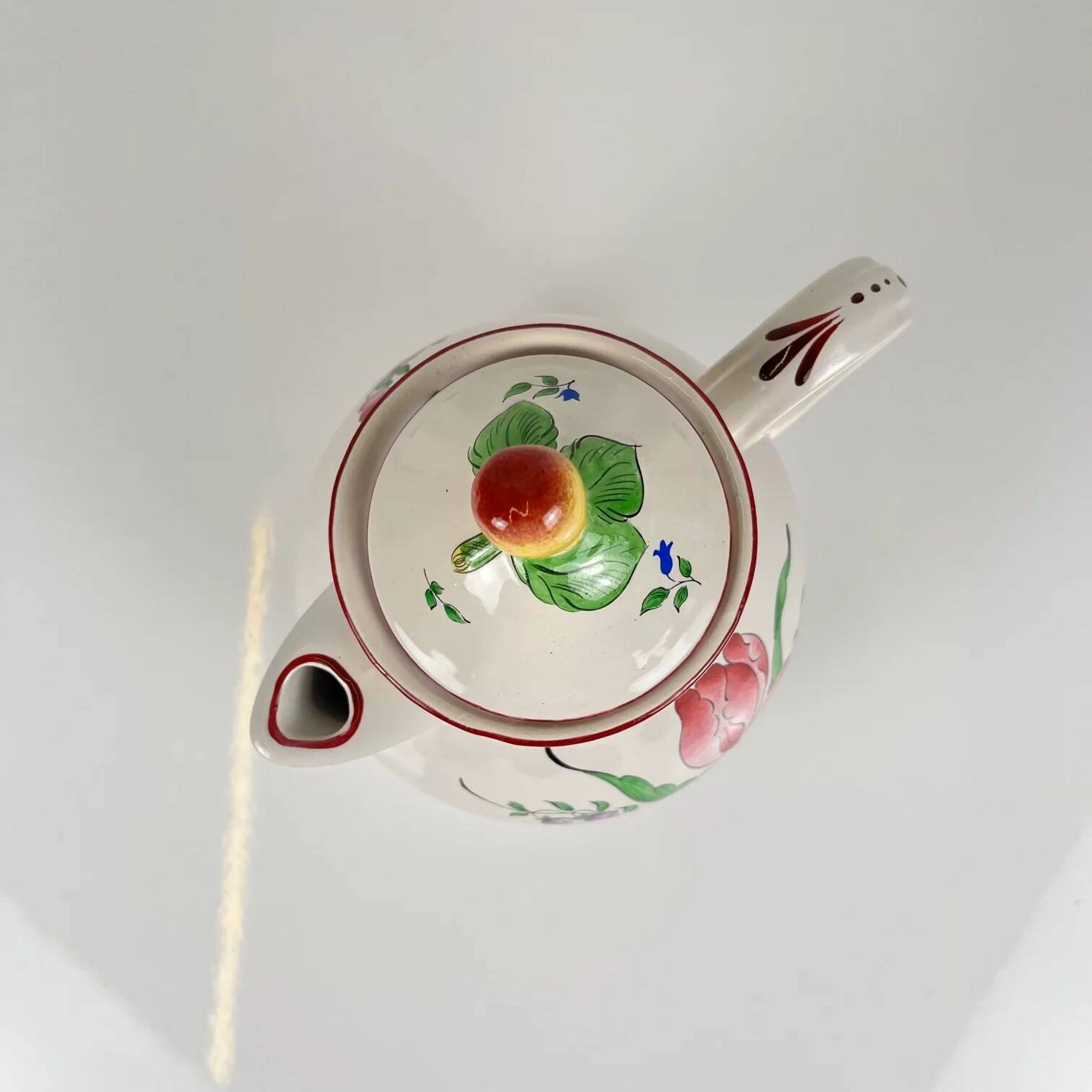 Small teapot KG Lunéville, model "Réverbère", tulip pattern.