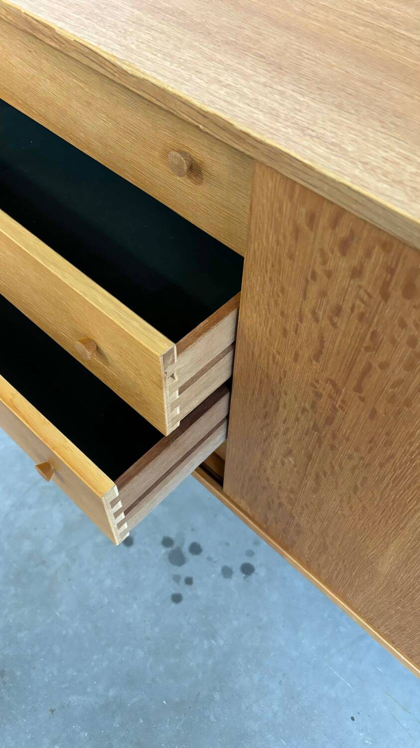 Vintage sideboard oak