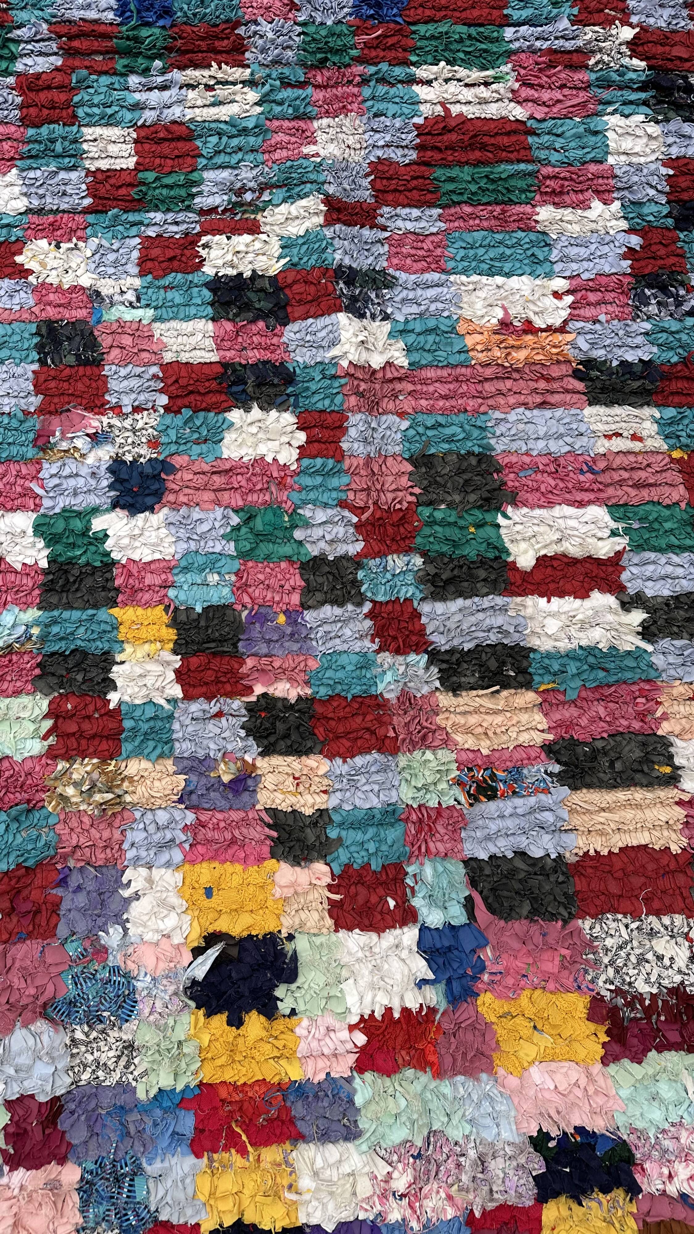 Colorful Boucherouite Moroccan rug - 141 x 237 cm