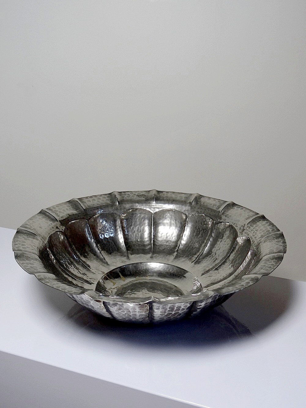 Large basin, bowl, Olri Italy vintage 1950s hammered silver.