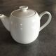 Théière en porcelaine émaillée blanche de Pillivyut  11,5 cm