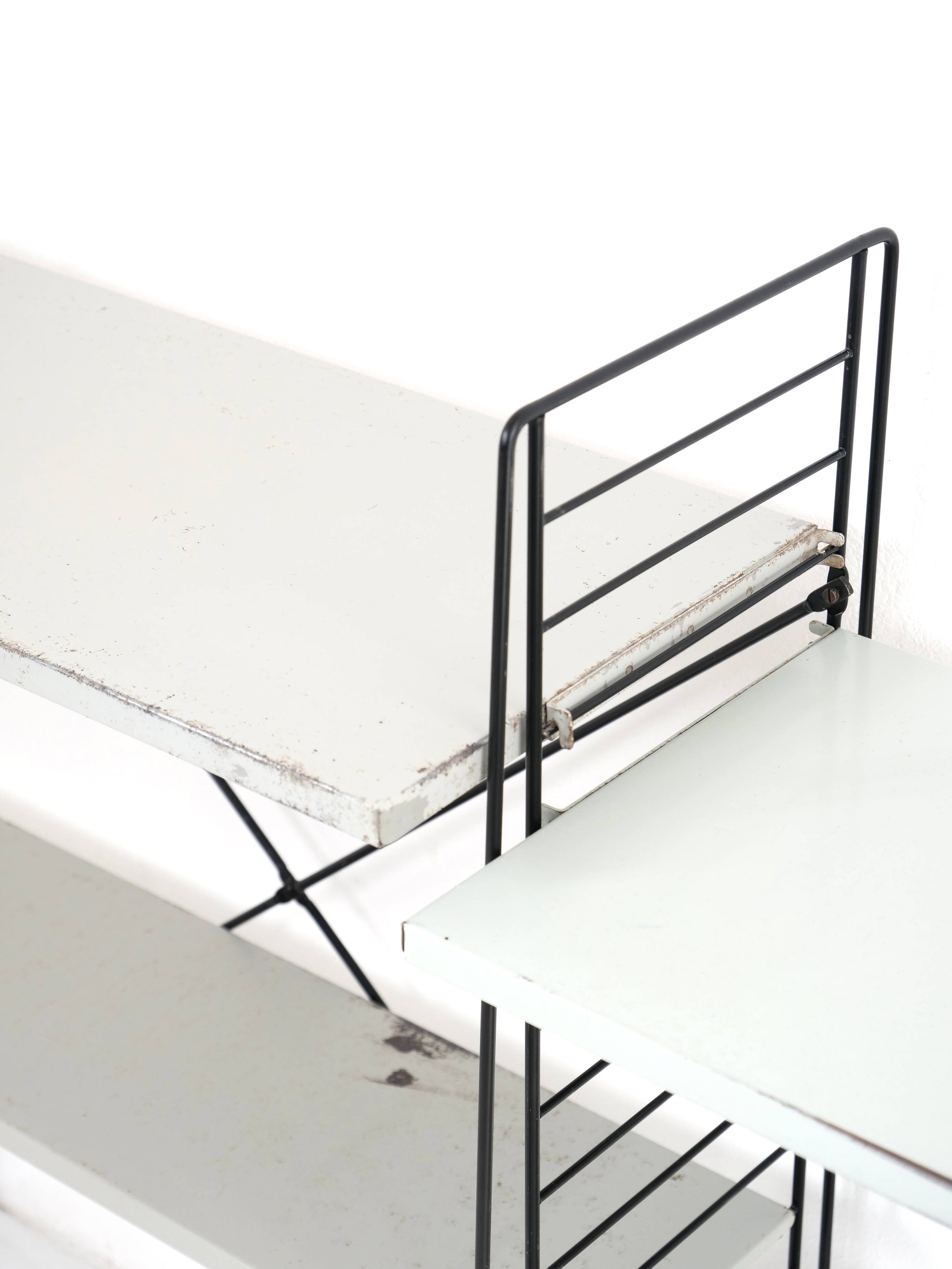 Tomado floor shelf in shades of gray