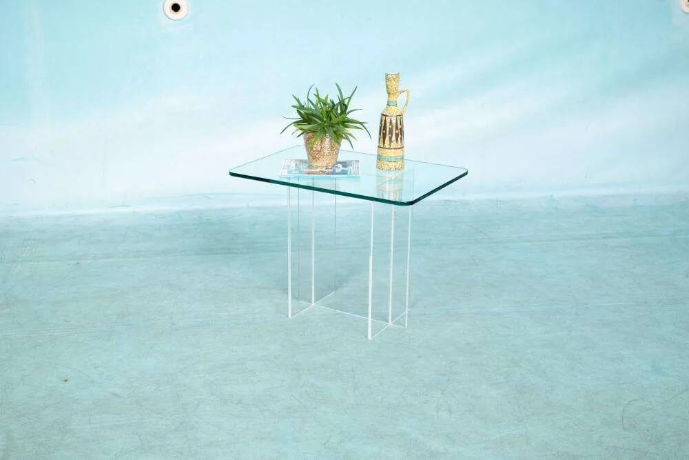 Minimalist side table in glass & acrylic, Memphis style