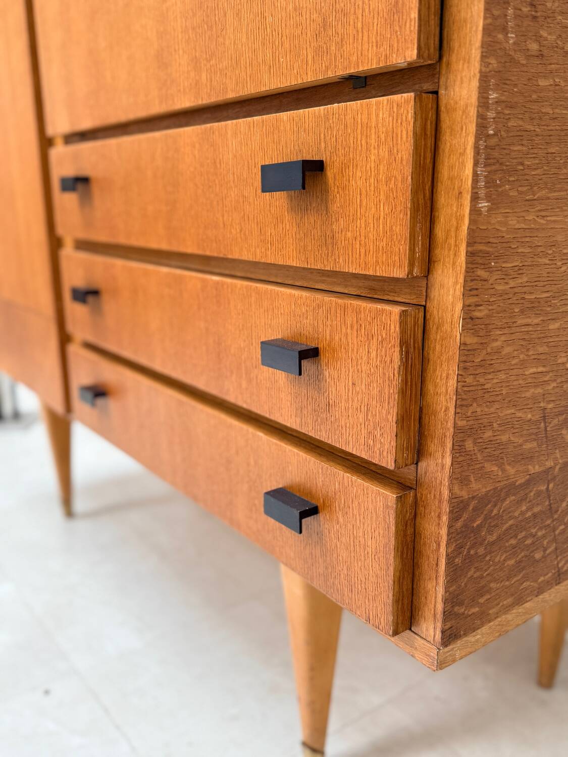 Vintage 50s wardrobe