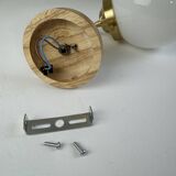 Paire d’applique en opaline  et laiton vintage