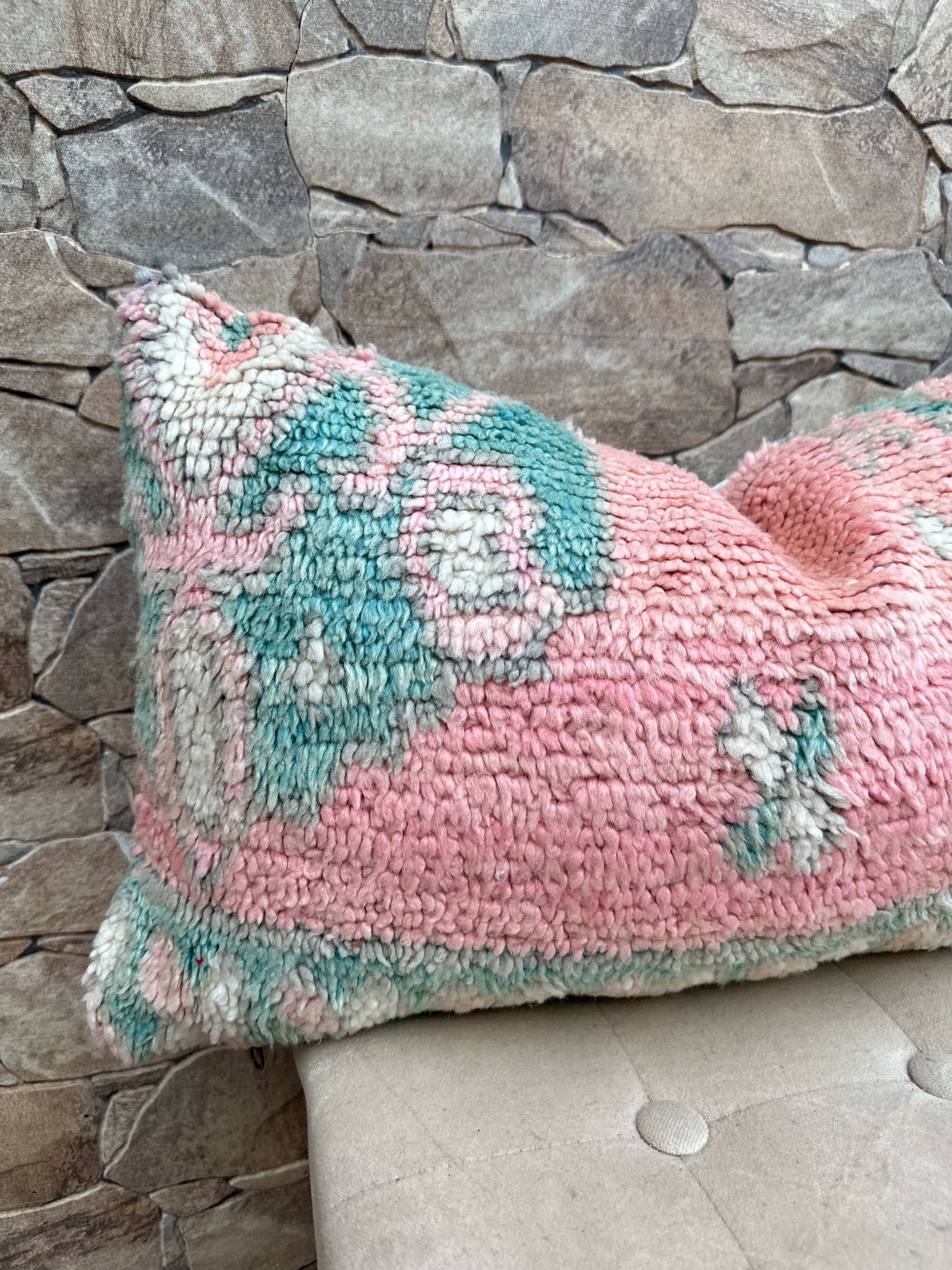 Beautiful vintage Berber Kilim cushion from Morocco