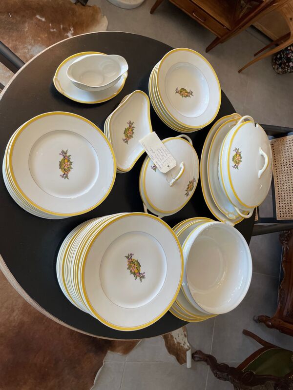 Service en porcelaine de Limoges