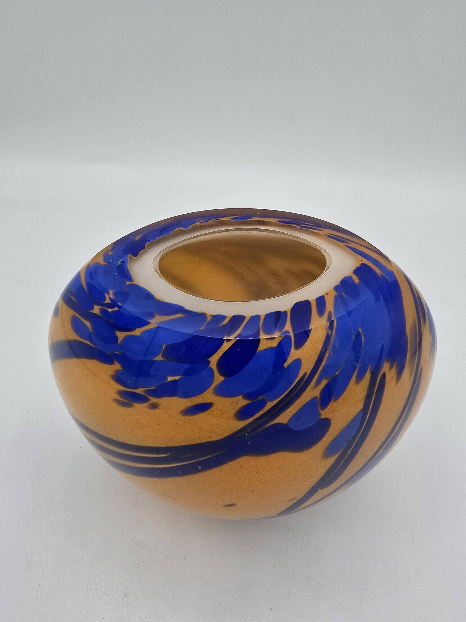 La rochère – vase boule en verre orange et bleu, vers 1970 – h. 13 cm