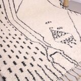 Handmade traditional carpet 250cm x 150cm Moroccan