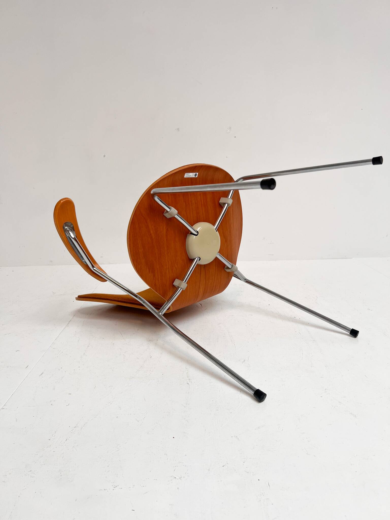 Wooden 3207 chair by Arne Jacobsen for Fritz Hansen, 1980s