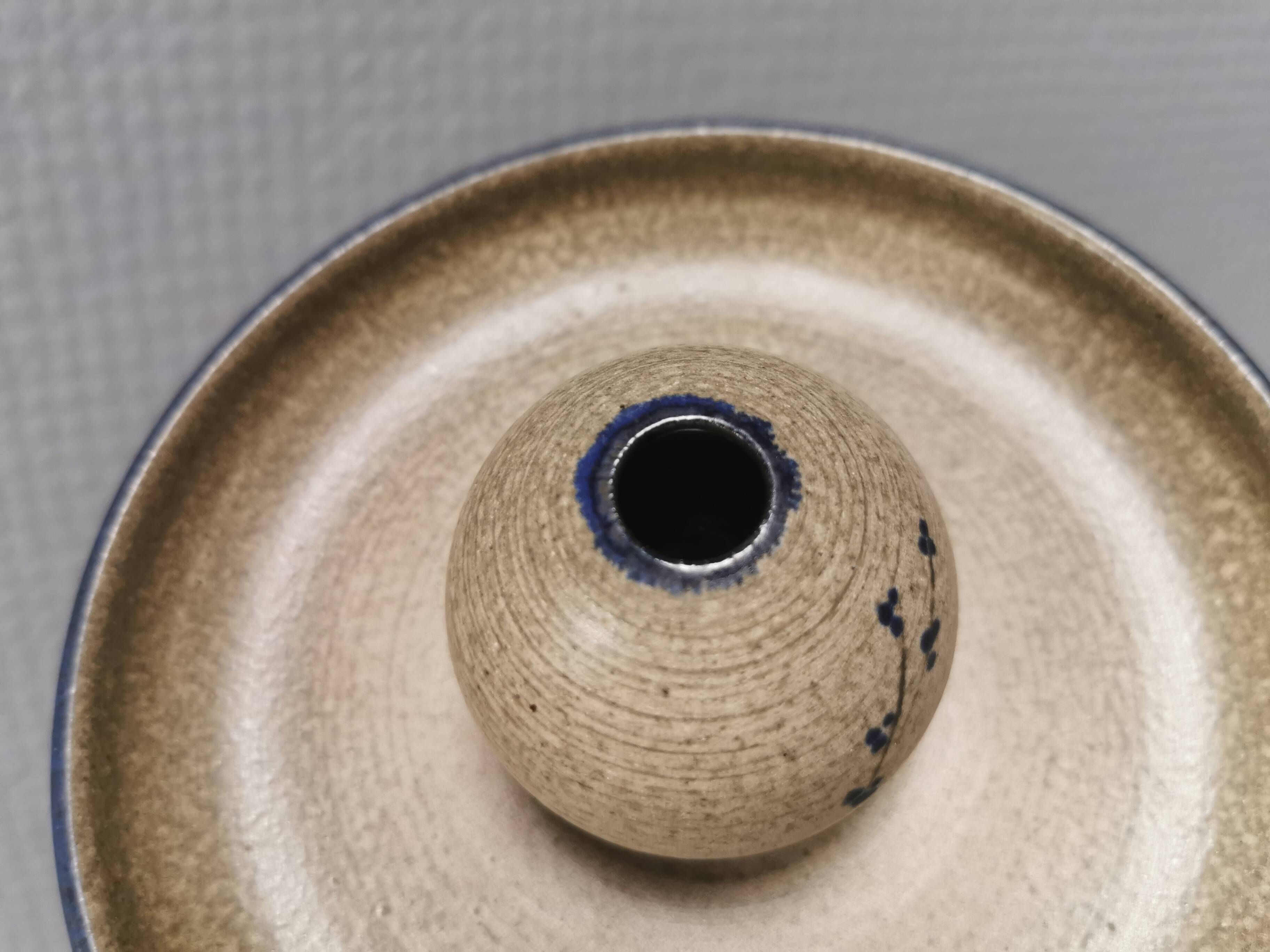 Beautiful bowl with a small knob ‘vase’ for a flower, Ulla ceramic Denmark