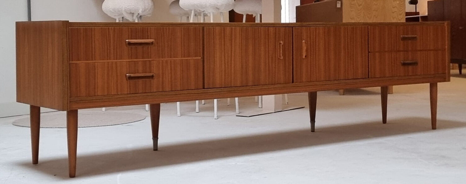 Planche basse des années 70