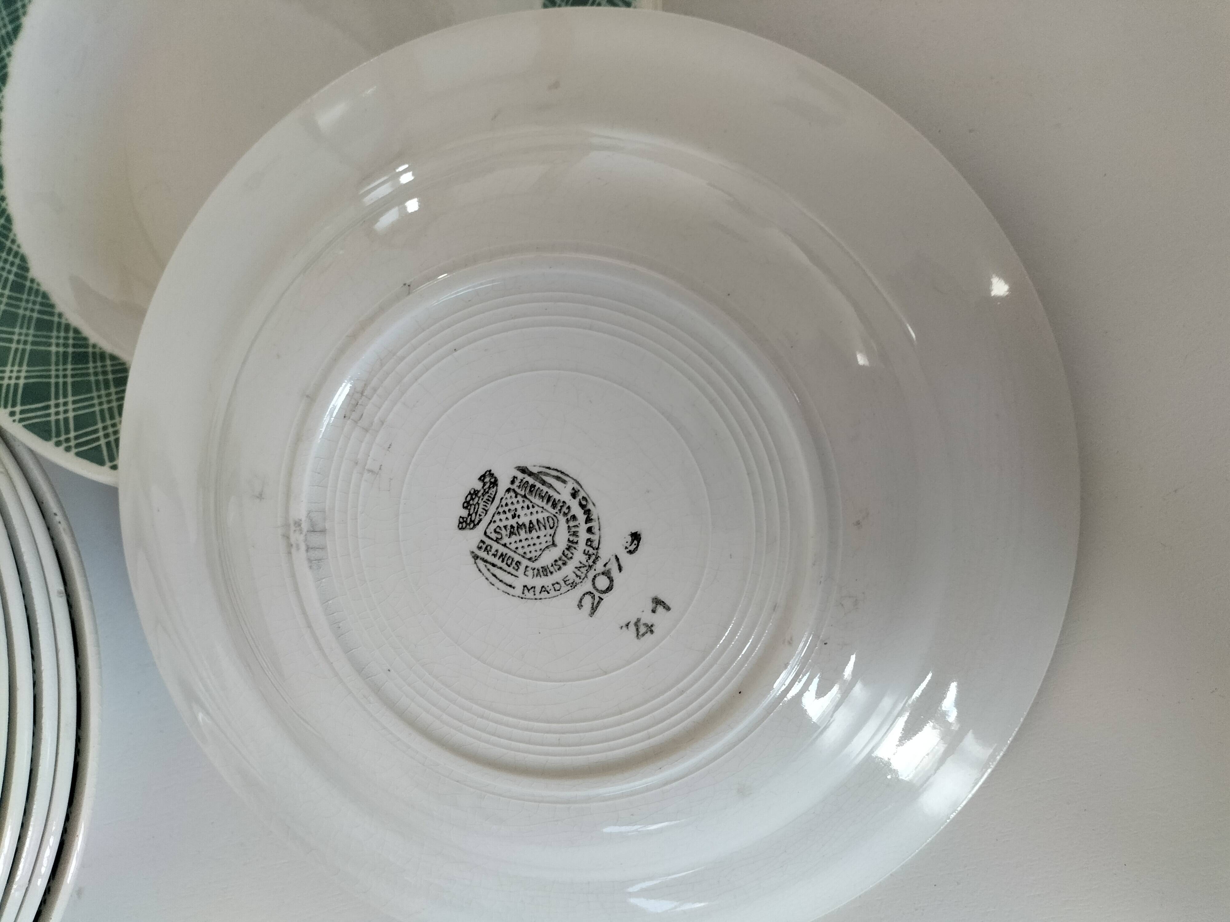 Set of 9 earthenware soup plates – Saint-Amand, decor no. 207 (1941)