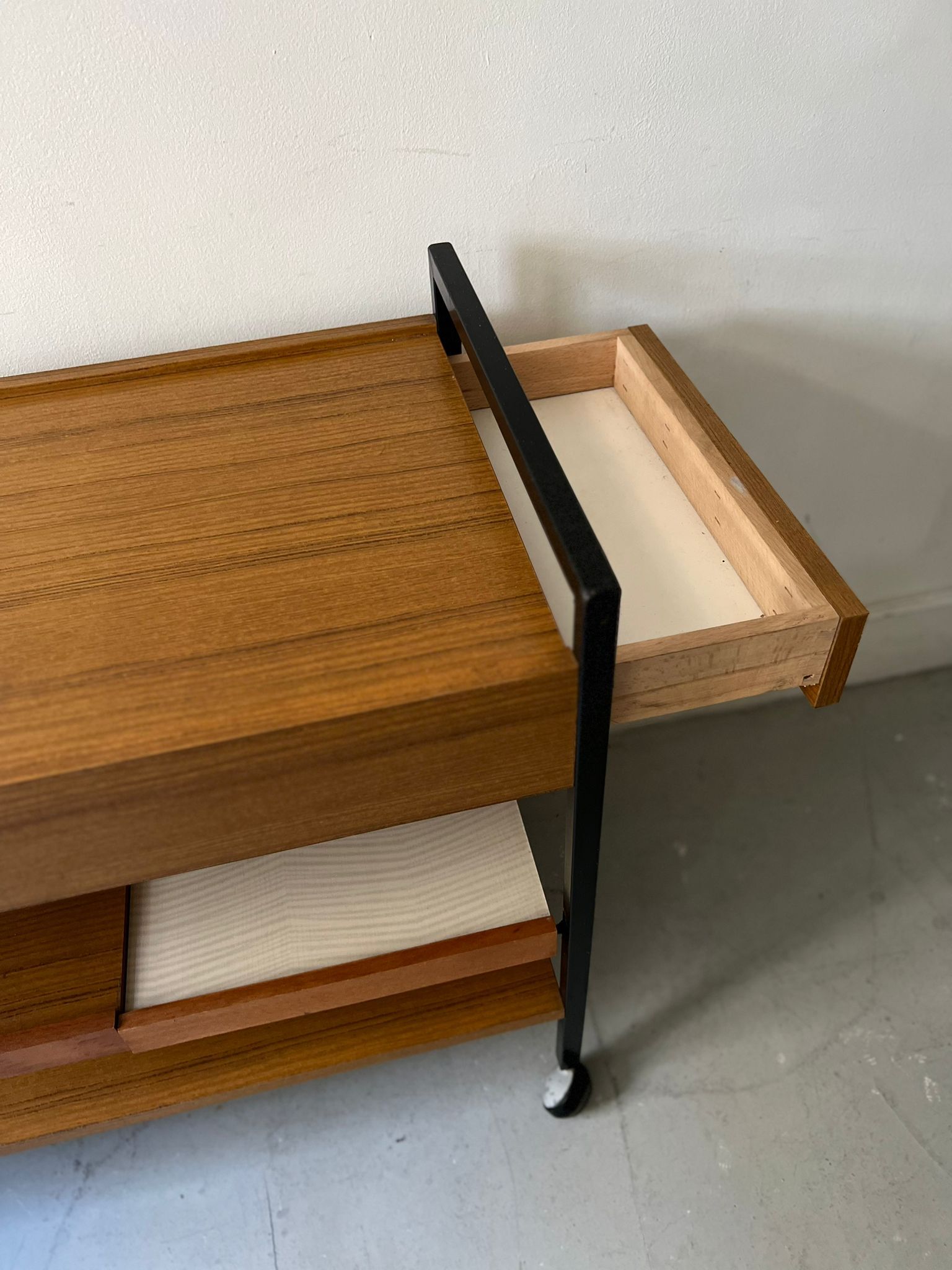 Desserte scandinave en bois et métal design 1970