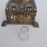 Bronze and crystal inkwell nineteenth Louis XVI and Marie-Antoinette medallion