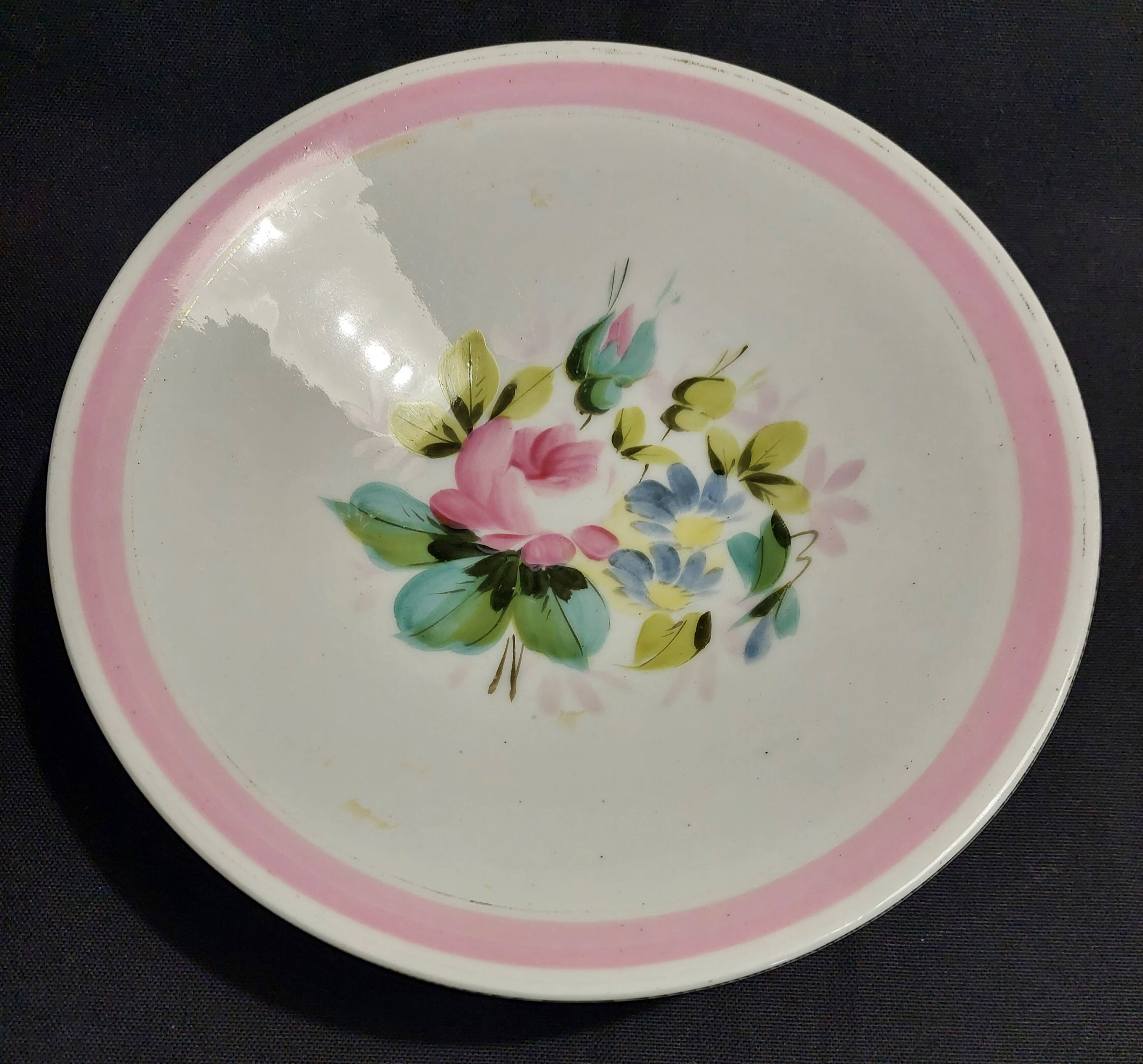 Late 19th century Paris porcelain soup plate with heel