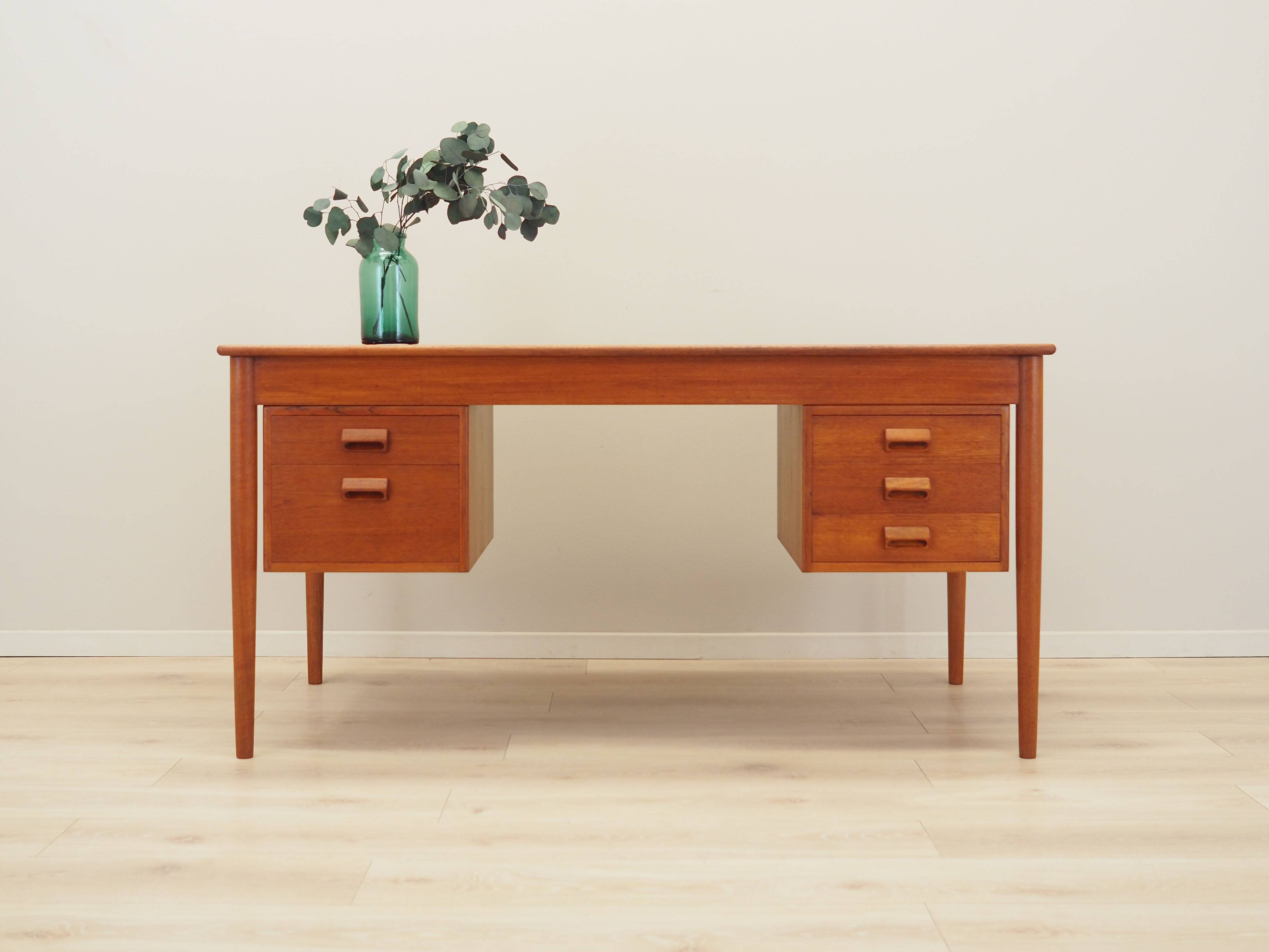 Teak desk, Danish design, 1960s, designer: Børge Mogensen, manufacturer: Søborg Møbler