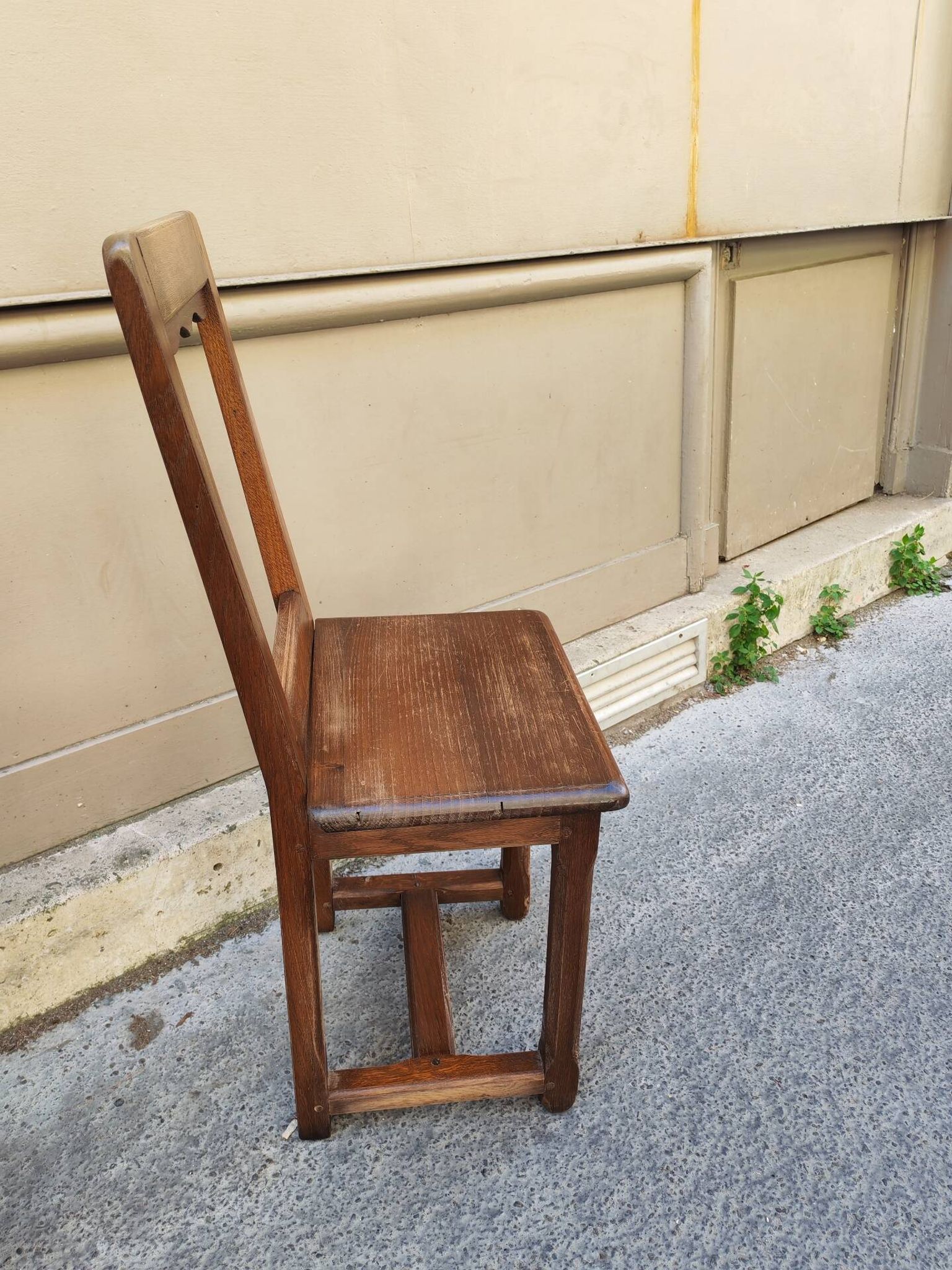Paire de chaises Lorraines en bois brut