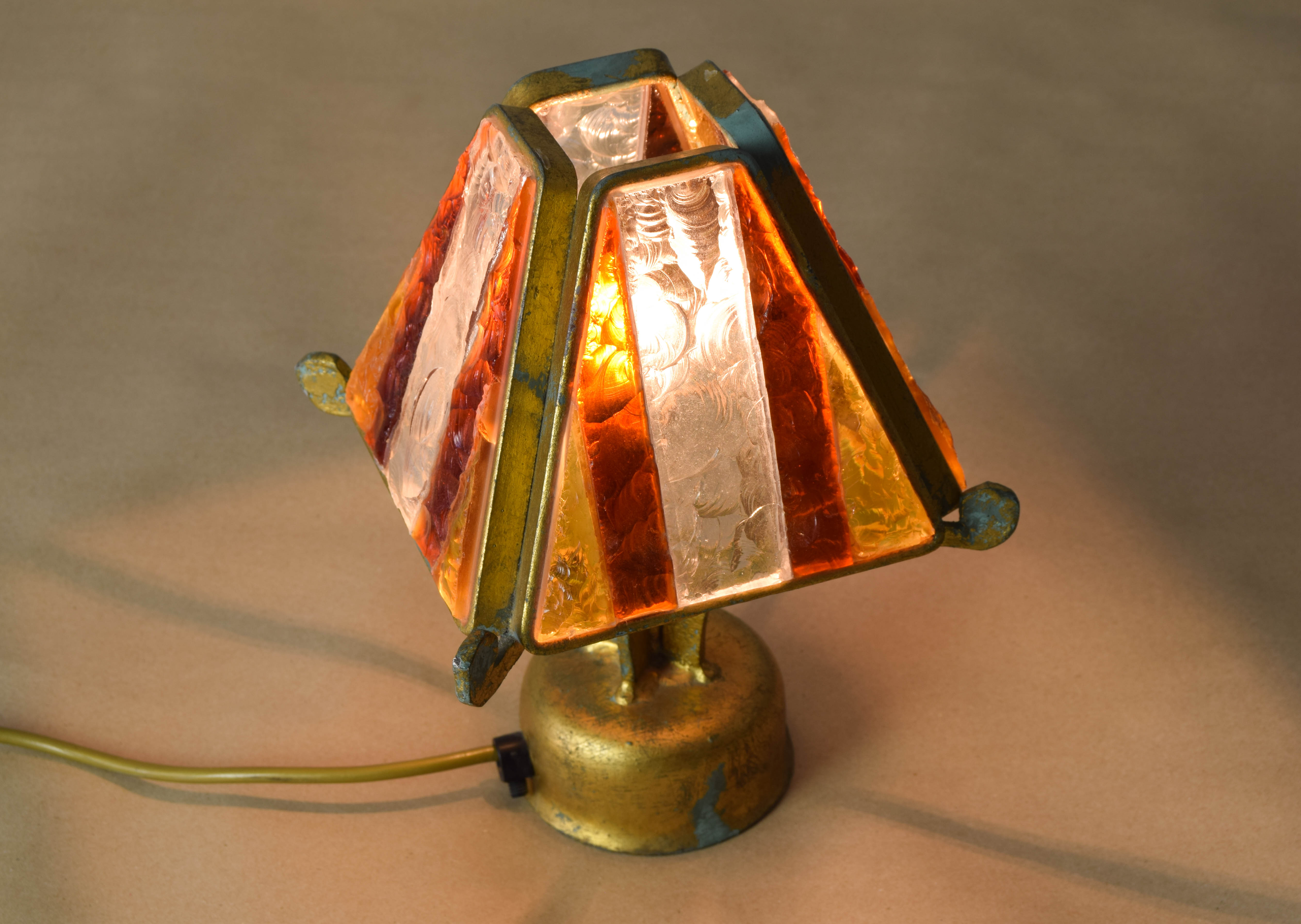 Brutalist table lamp in metal and hammered murano by longobard italy