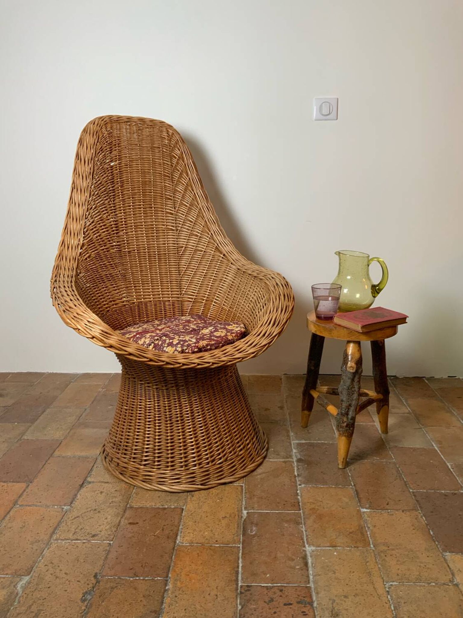 Fauteuil en osier tressé