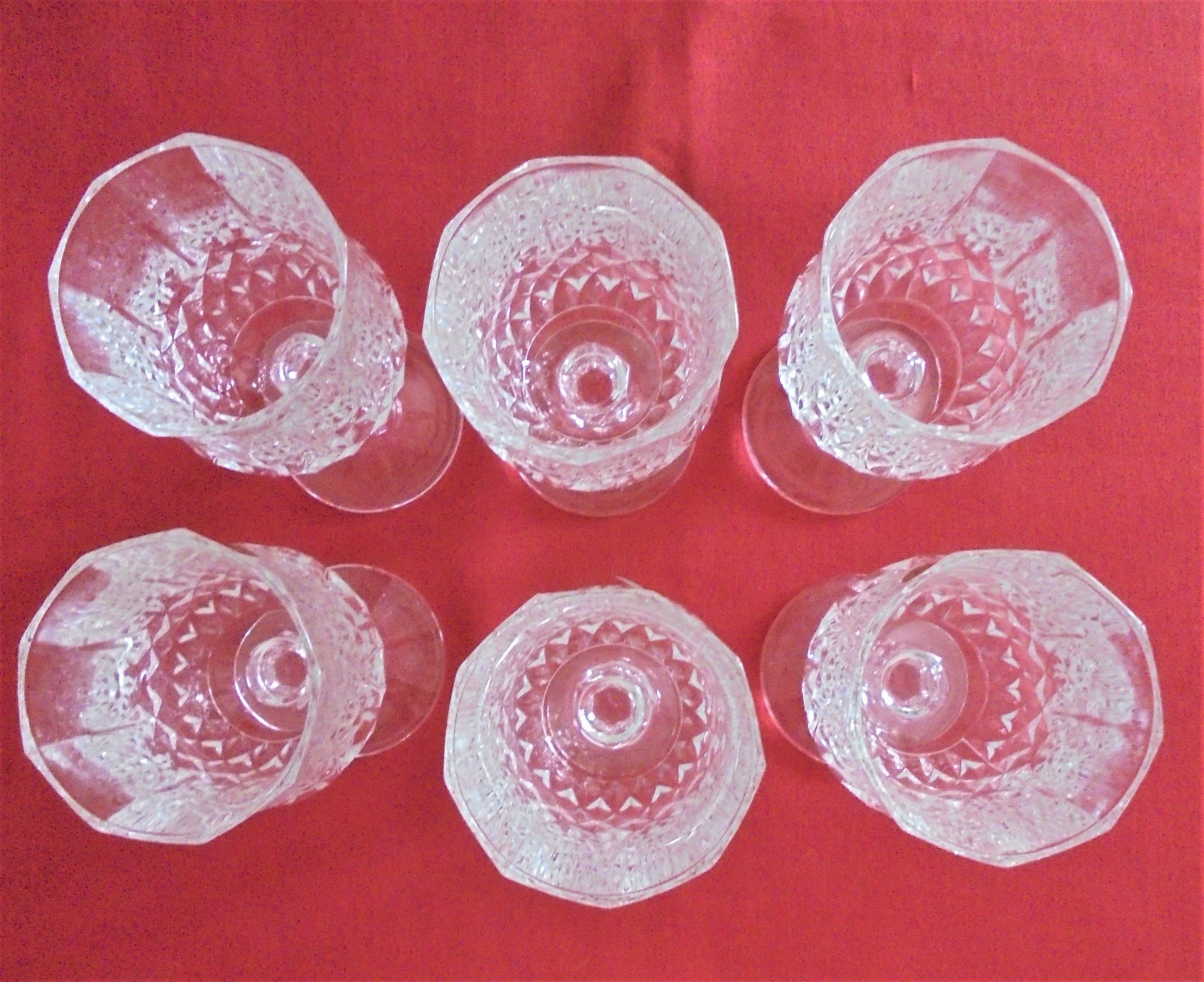 Lot 6 verres à pied cristal d'Arques ciselé
