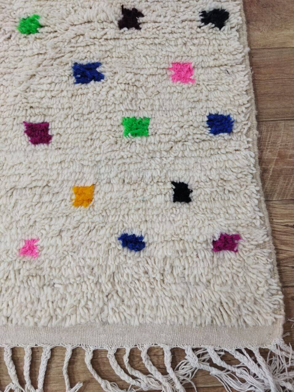 Handmade wool Berber rug 250 x 150cm