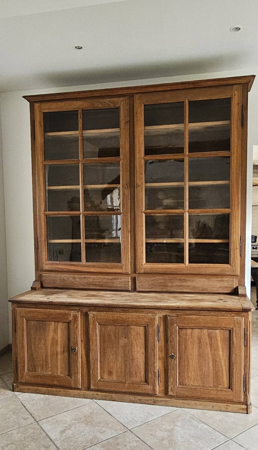 Showcase cabinet of curiosities sideboard oak