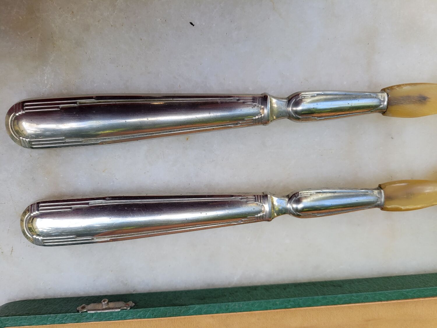 Art Deco salad cutlery in silver-plated metal and horn