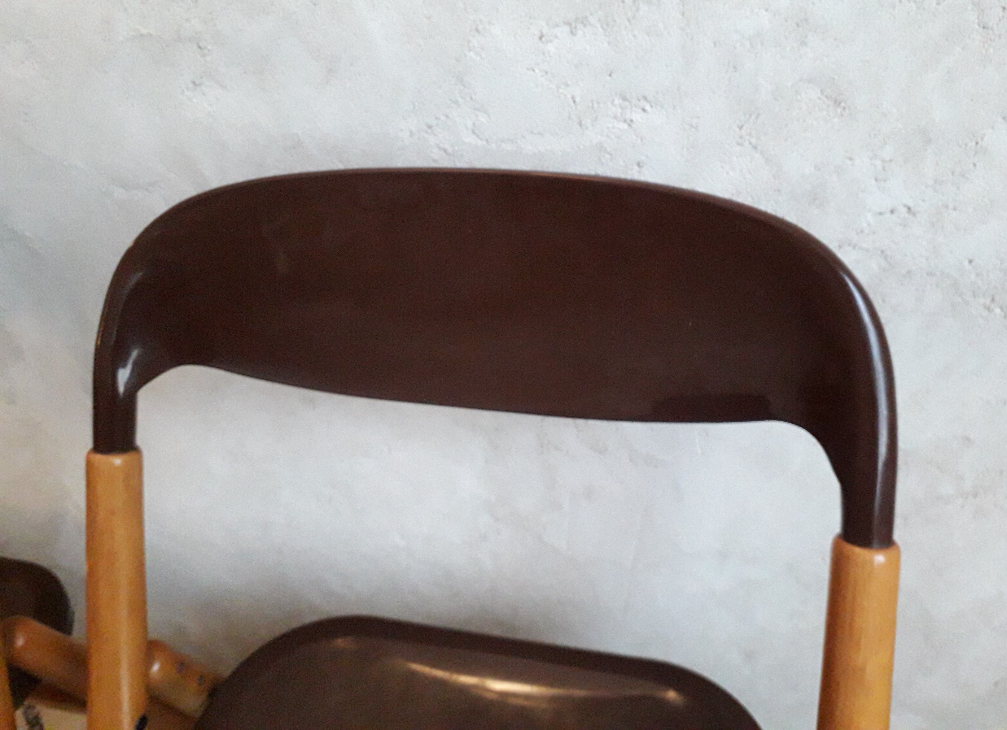 Set of two folding chairs