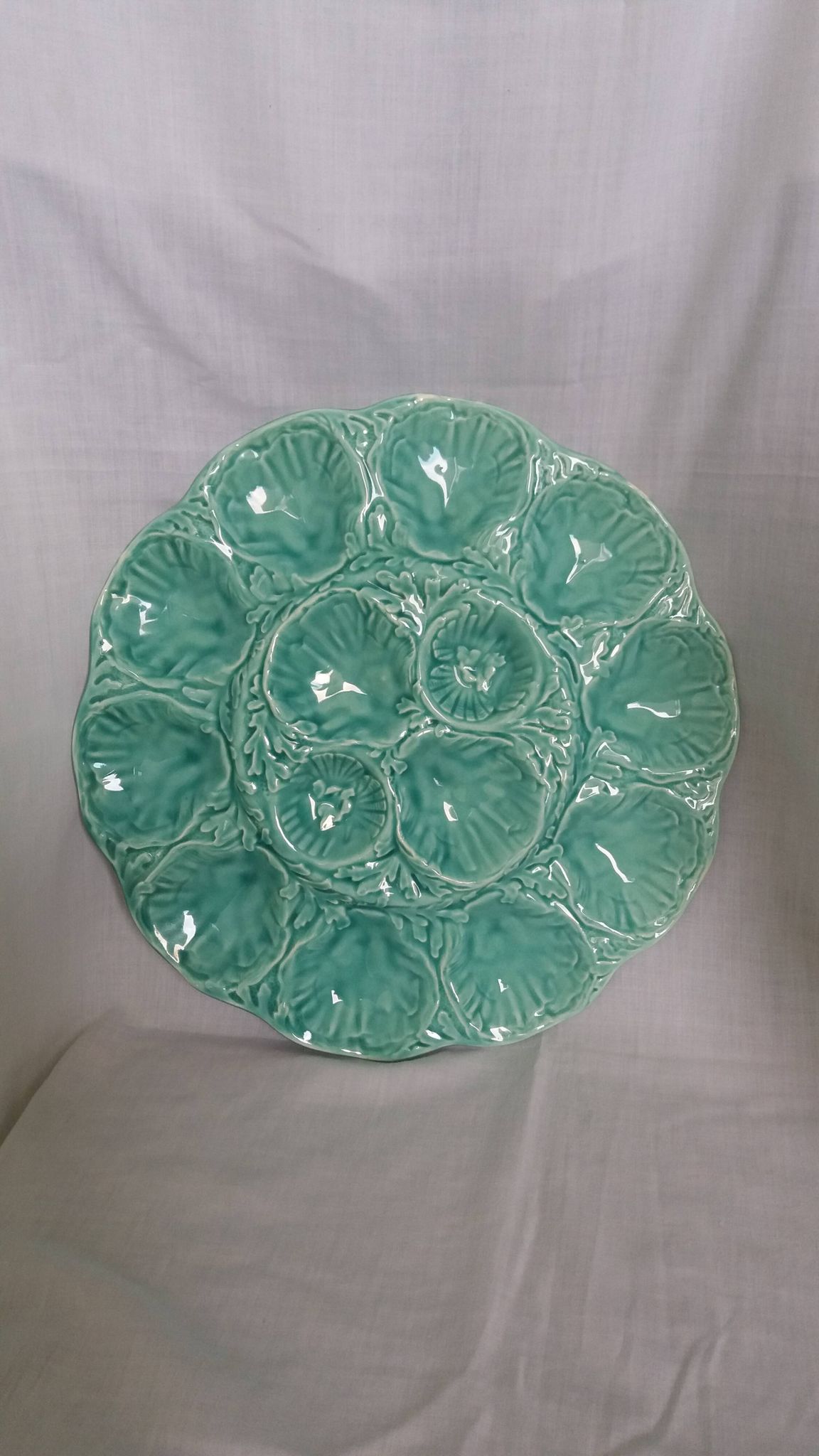 Turquoise barbotine oyster dish Gien France